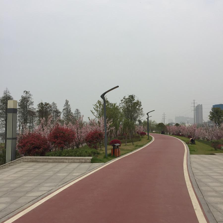Metropolo, Wuhan, Wuchang Jiangtan Jiyuqiao Subway Station 외부 사진